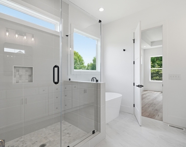 5676 Meadow View Drive - Photo Thumbnail 34