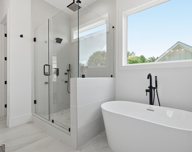 5676 Meadow View Drive - Photo Thumbnail 31