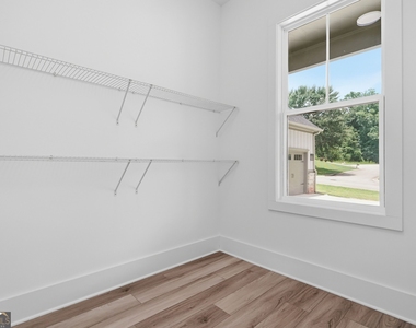 5676 Meadow View Drive - Photo Thumbnail 33