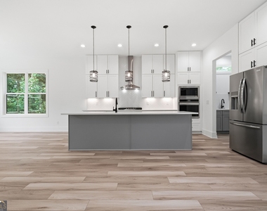 5676 Meadow View Drive - Photo Thumbnail 10