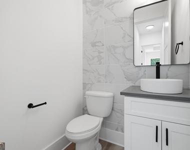 5676 Meadow View Drive - Photo Thumbnail 27
