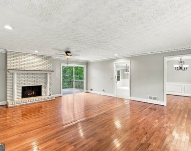 4548 Shallowford Road - Photo Thumbnail 3