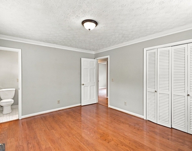 4548 Shallowford Road - Photo Thumbnail 12
