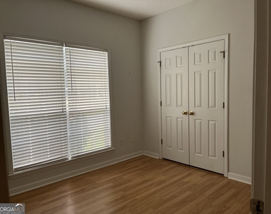 214 Piedmont Drive - Photo Thumbnail 23