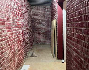 214 Piedmont Drive - Photo Thumbnail 35
