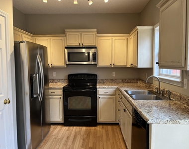 214 Piedmont Drive - Photo Thumbnail 16