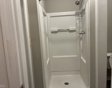 214 Piedmont Drive - Photo Thumbnail 34