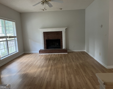 214 Piedmont Drive - Photo Thumbnail 12