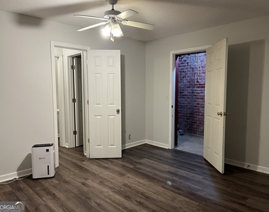 214 Piedmont Drive - Photo Thumbnail 28