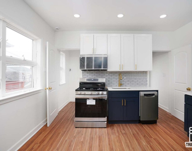 82nd Street - Photo Thumbnail 9
