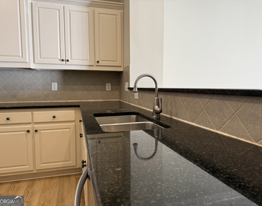 1641 Ridenour Parkway - Photo Thumbnail 13