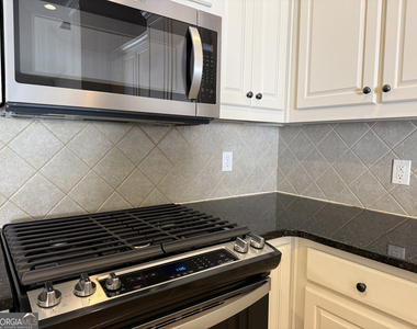 1641 Ridenour Parkway - Photo Thumbnail 14
