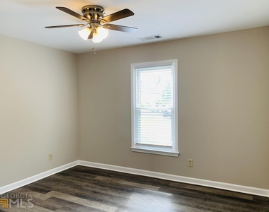 61 Garden Hills Drive - Photo Thumbnail 15