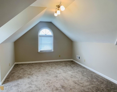 61 Garden Hills Drive - Photo Thumbnail 21