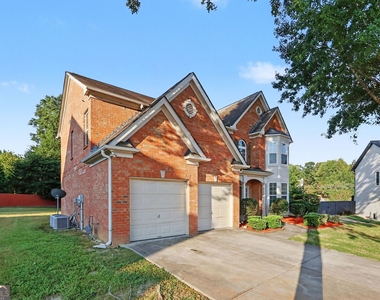 1409 Stone Bay Drive Sw - Photo Thumbnail 2