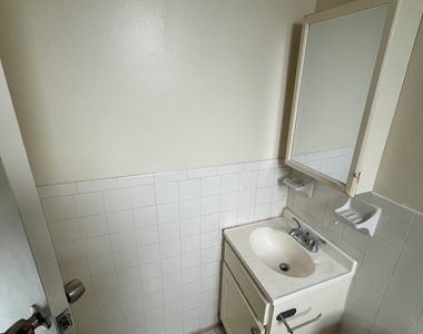 300 East 89th Street, New York, NY 10128 - Photo Thumbnail 12
