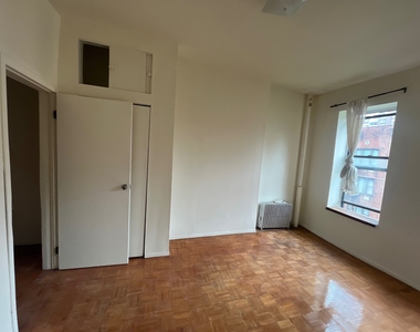 300 East 89th Street, New York, NY 10128 - Photo Thumbnail 18