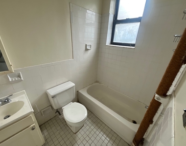 300 East 89th Street, New York, NY 10128 - Photo Thumbnail 11