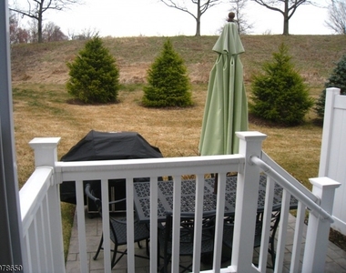 1 Warren Dr. - Photo Thumbnail 20