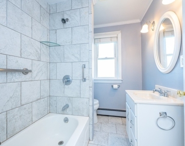 128 Wilson St - Photo Thumbnail 2