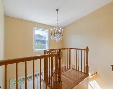 167 Raymound Blvd - Photo Thumbnail 24