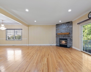 167 Raymound Blvd - Photo Thumbnail 21
