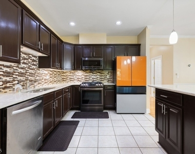 167 Raymound Blvd - Photo Thumbnail 18