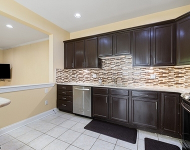 167 Raymound Blvd - Photo Thumbnail 14