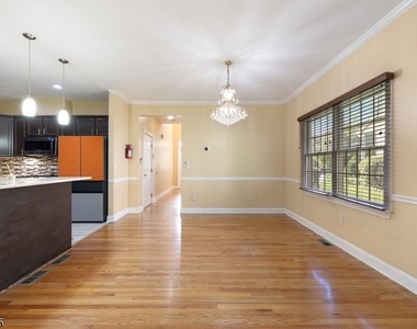 167 Raymound Blvd - Photo Thumbnail 11