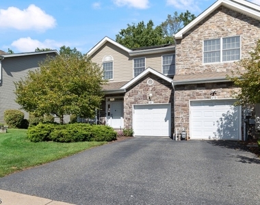 167 Raymound Blvd - Photo Thumbnail 3