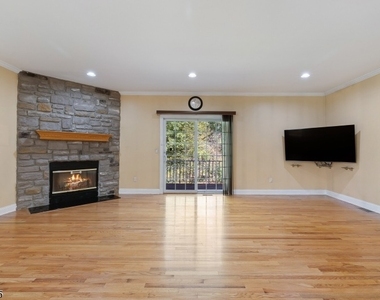 167 Raymound Blvd - Photo Thumbnail 19