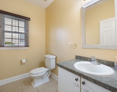 167 Raymound Blvd - Photo Thumbnail 8