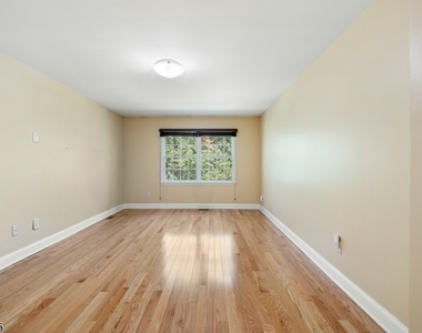 167 Raymound Blvd - Photo Thumbnail 30