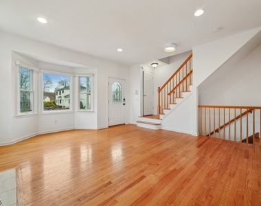 17 Grove St - Photo Thumbnail 5