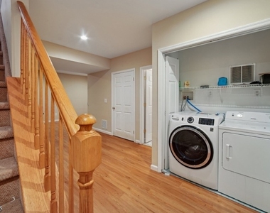17 Grove St - Photo Thumbnail 35