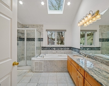 17 Grove St - Photo Thumbnail 22