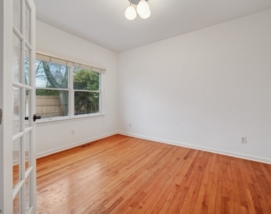 17 Grove St - Photo Thumbnail 11