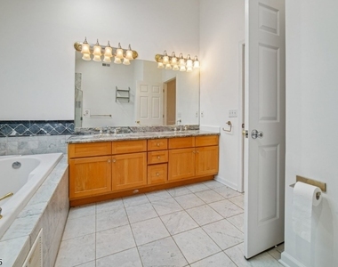 17 Grove St - Photo Thumbnail 23