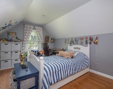 1 Pine Way - Photo Thumbnail 15