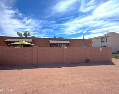 1461 E Southern Avenue - Photo Thumbnail 3