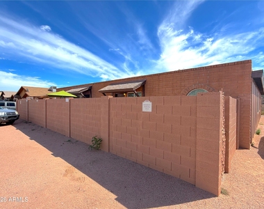 1461 E Southern Avenue - Photo Thumbnail 2
