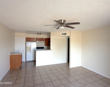 1461 E Southern Avenue - Photo Thumbnail 5