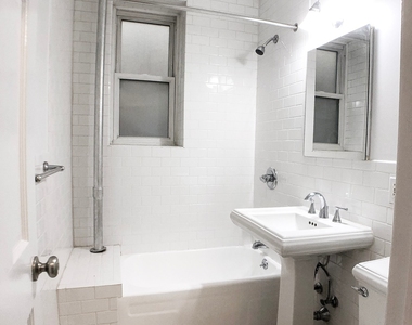 West 11th Street - Photo Thumbnail 4