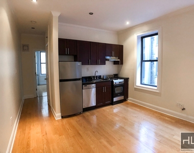 West 11th Street - Photo Thumbnail 3