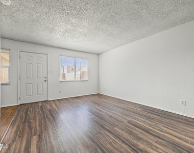 4701 E Pueblo Avenue - Photo Thumbnail 8