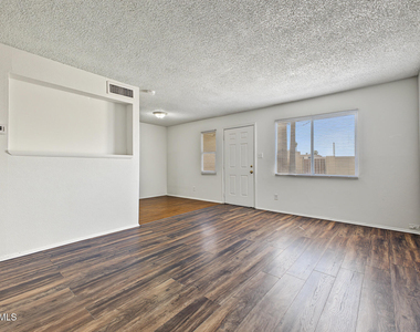 4701 E Pueblo Avenue - Photo Thumbnail 6