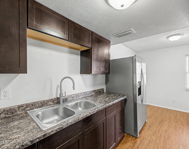 4701 E Pueblo Avenue - Photo Thumbnail 15