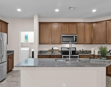 3624 E Sexton Street - Photo Thumbnail 3