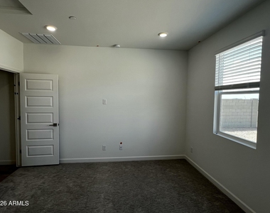32564 N Smoke View Trail - Photo Thumbnail 9
