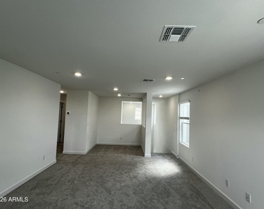 32564 N Smoke View Trail - Photo Thumbnail 26
